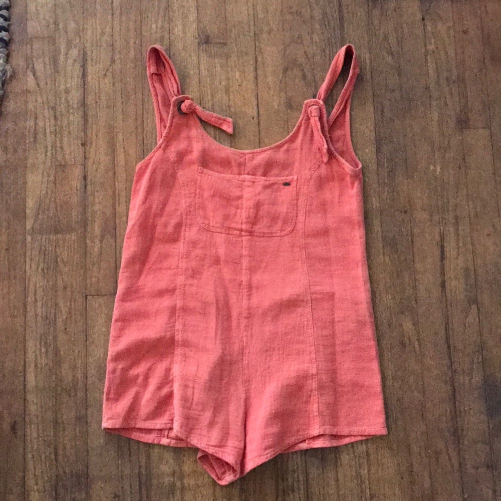 Overalls orange!